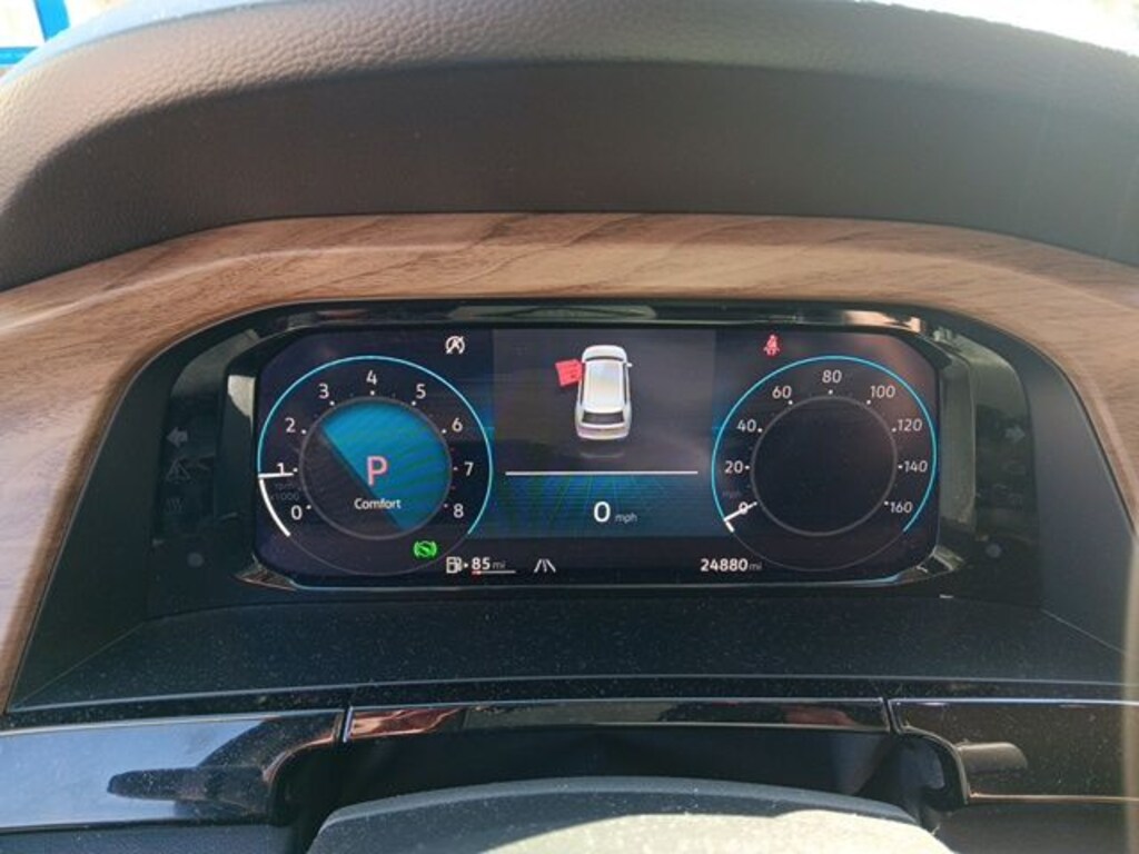 Used 2024 Volkswagen Atlas 2.0T SE w/Technology SUV