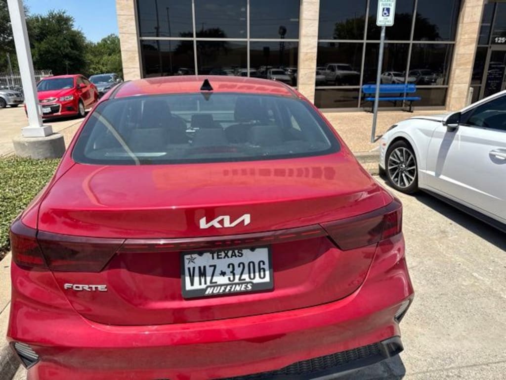 Used 2024 Kia Forte LXS Sedan