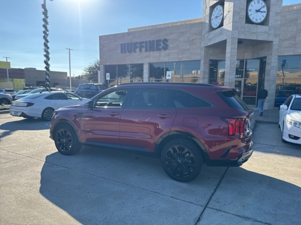 Used 2023 Kia Sorento SX-Prestige SUV