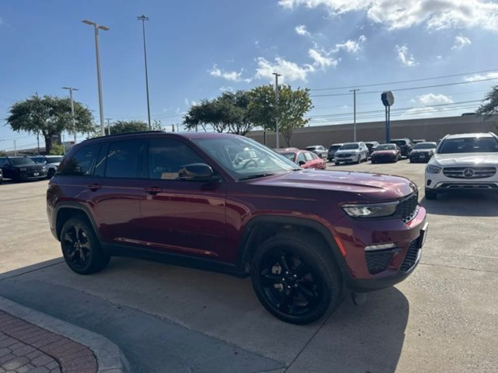 Used 2023 Jeep Grand Cherokee Limited SUV