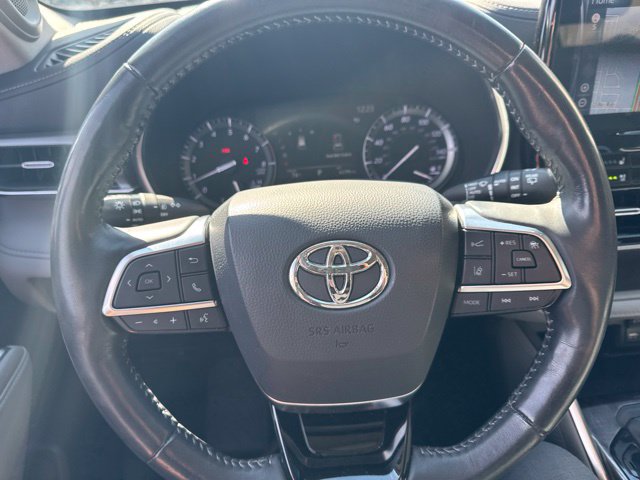 Used 2020 Toyota Highlander Platinum SUV