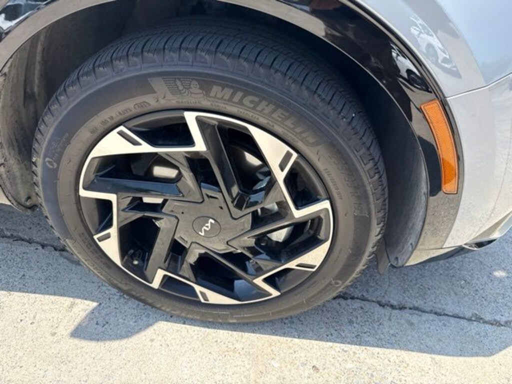Used 2025 Kia Sportage SX-Prestige SUV