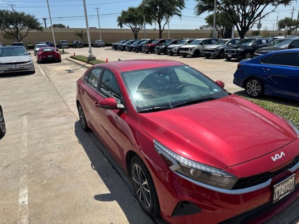 Used 2024 Kia Forte LXS Sedan