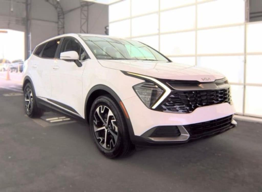 Used 2025 Kia Sportage EX SUV