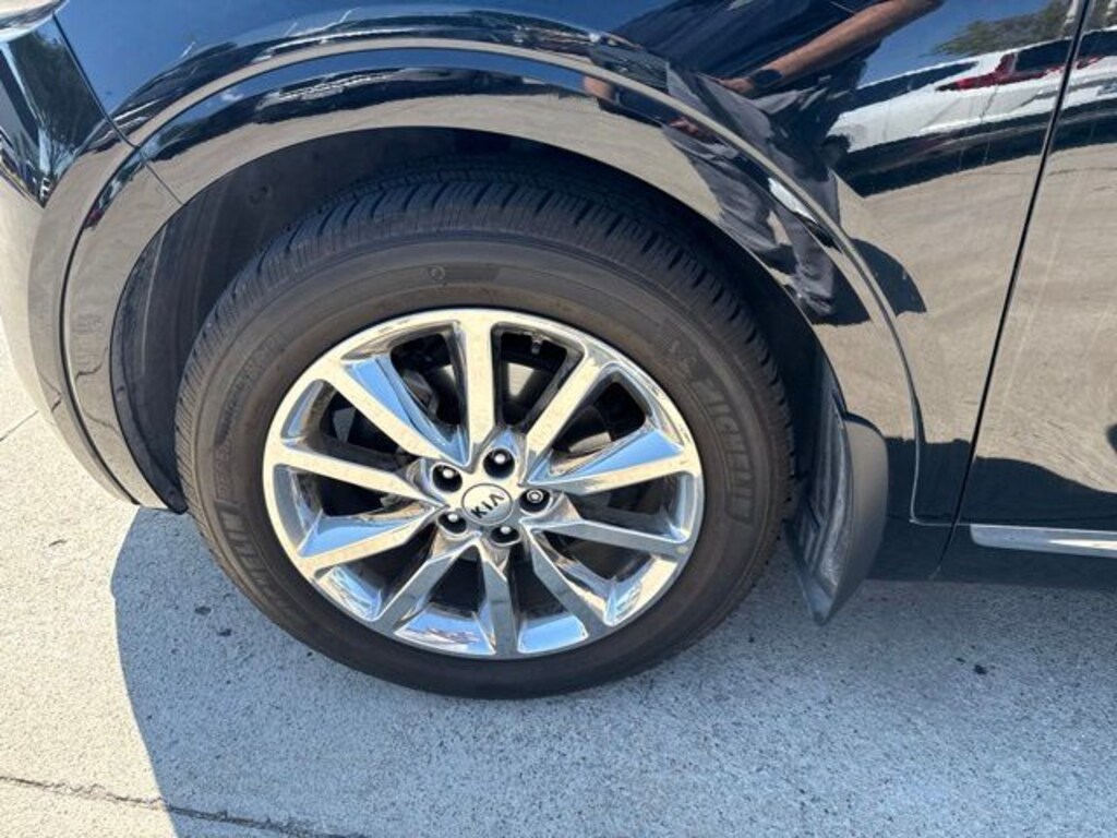 Used 2017 Kia Sorento SX Limited SUV