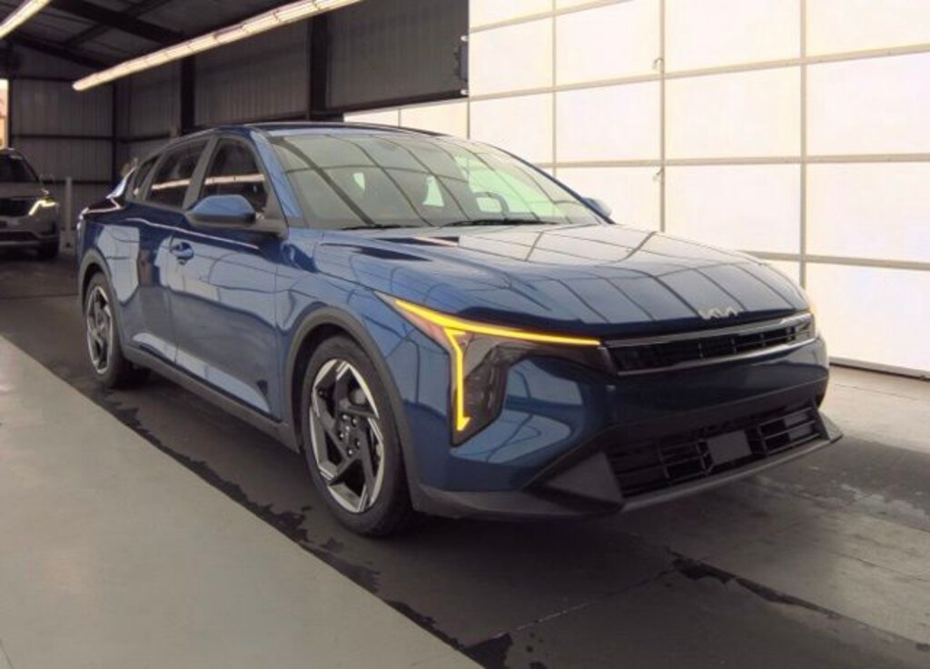 Used 2025 Kia K4 EX Sedan