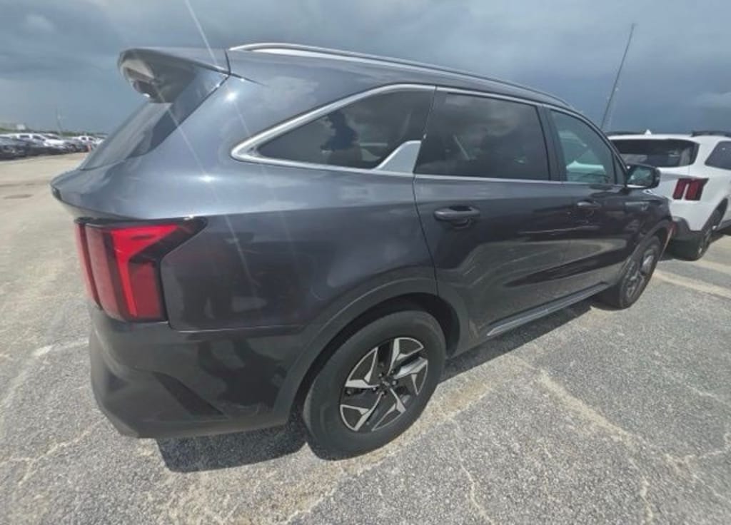 Used 2023 Kia Sorento Hybrid EX SUV