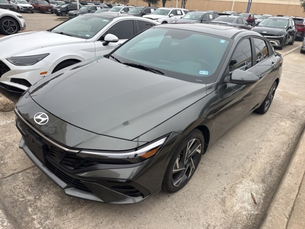 Certified 2024 Hyundai Elantra Hybrid Limited Sedan