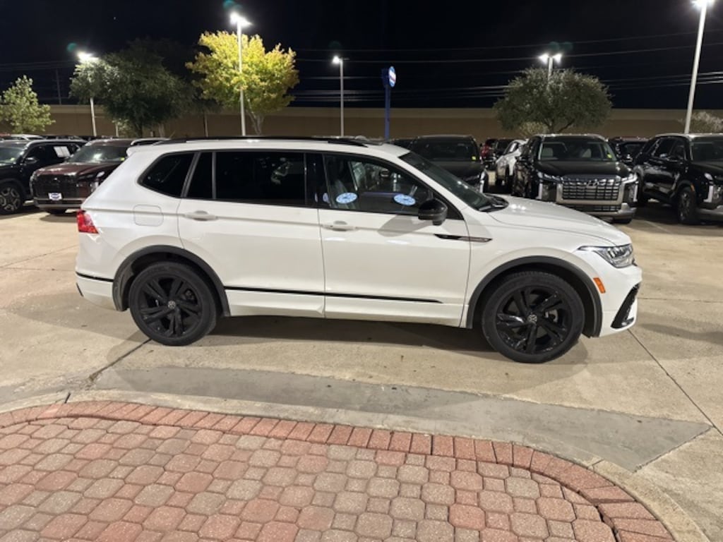 Used 2023 Volkswagen Tiguan 2.0T SE R-Line Black SUV