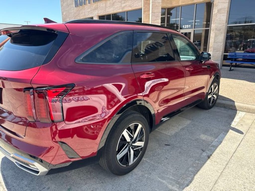 Used 2023 Kia Sorento S SUV