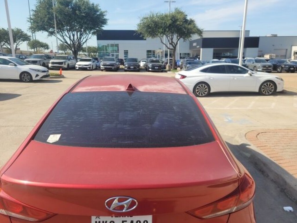 Used 2017 Hyundai Elantra SE Sedan
