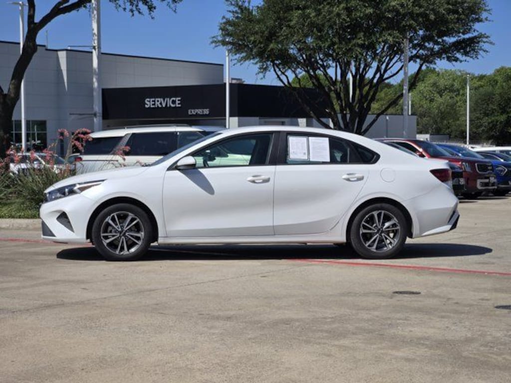 Used 2024 Kia Forte LXS Sedan