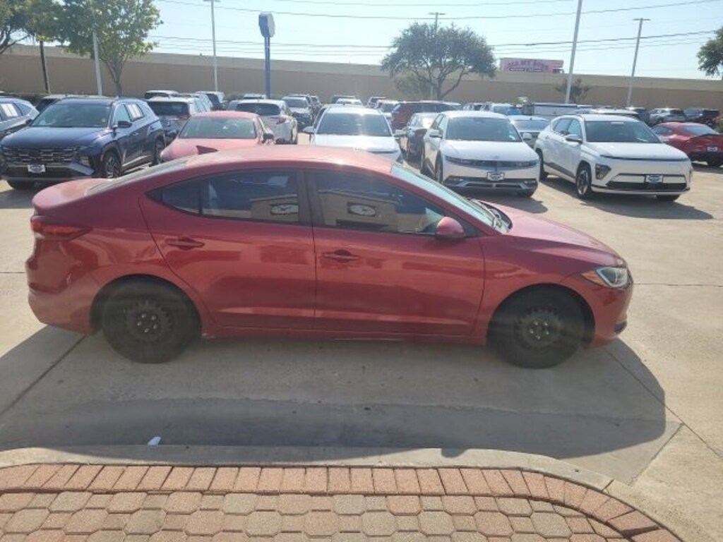 Used 2017 Hyundai Elantra SE Sedan