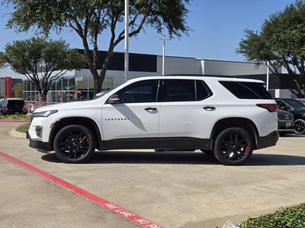 Used 2023 Chevrolet Traverse Premier SUV