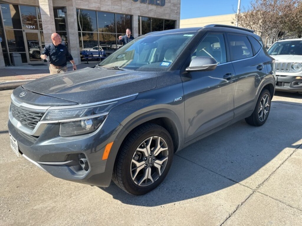 Used 2021 Kia Seltos EX SUV