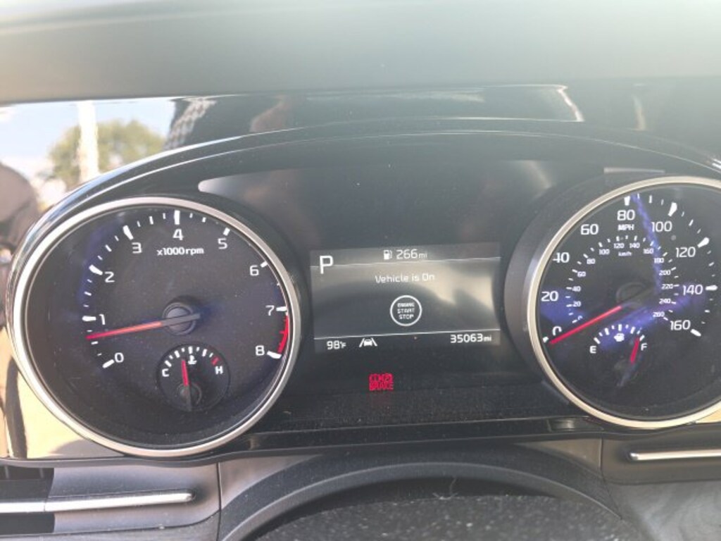 Used 2024 Kia Carnival EX MPV