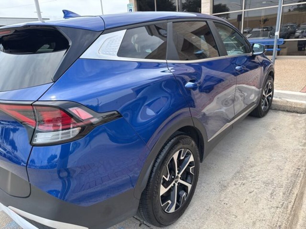 Used 2025 Kia Sportage EX SUV