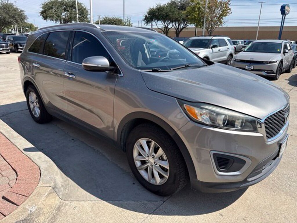 Used 2017 Kia Sorento LX SUV