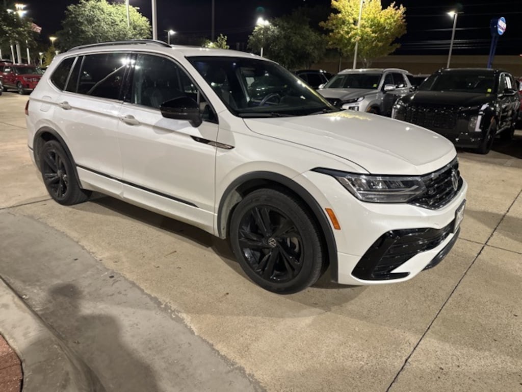 Used 2023 Volkswagen Tiguan 2.0T SE R-Line Black SUV