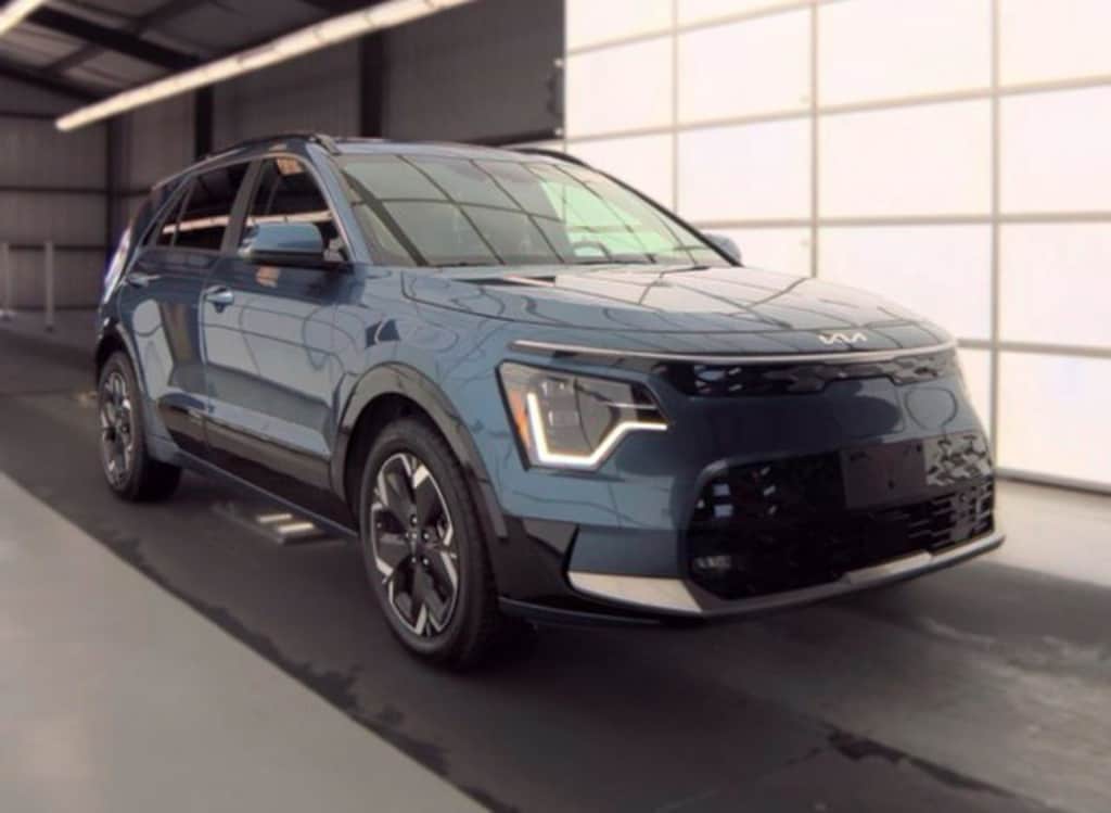 Used 2023 Kia Niro EV Wave SUV