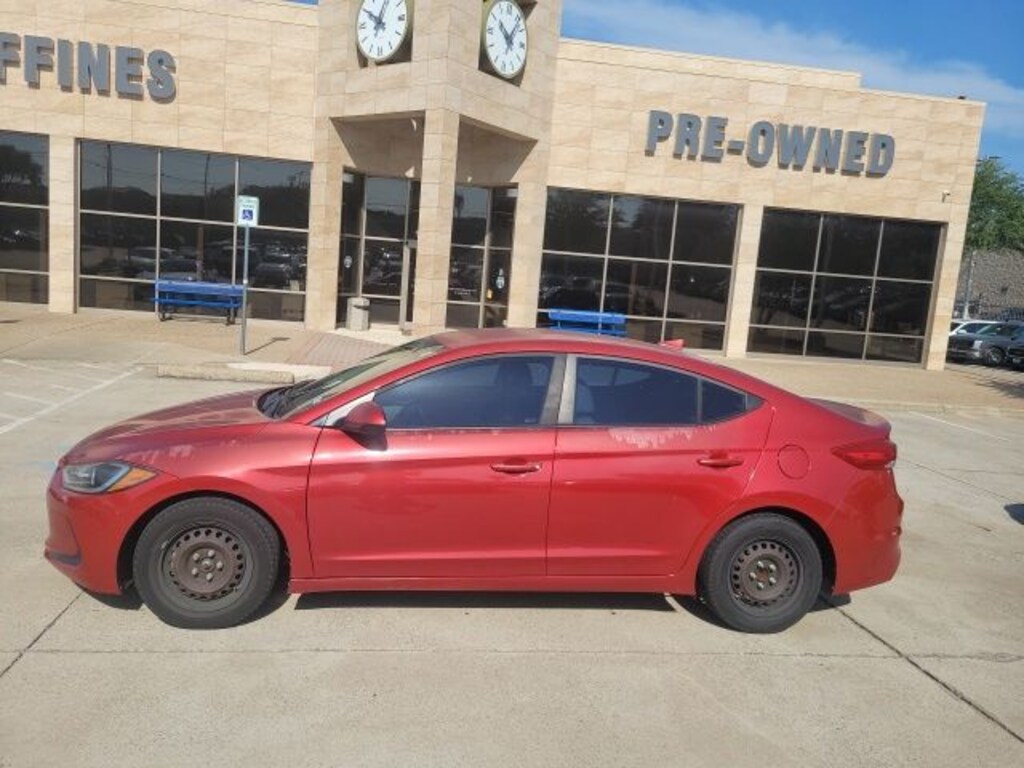 Used 2017 Hyundai Elantra SE Sedan