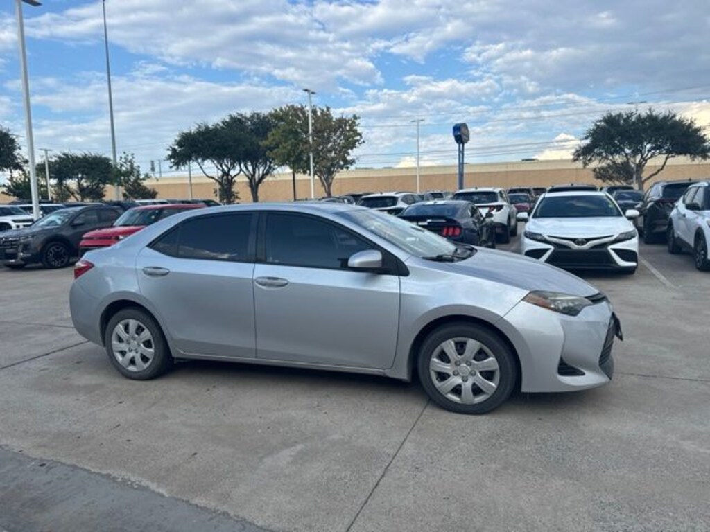 Used 2017 Toyota Corolla LE Sedan