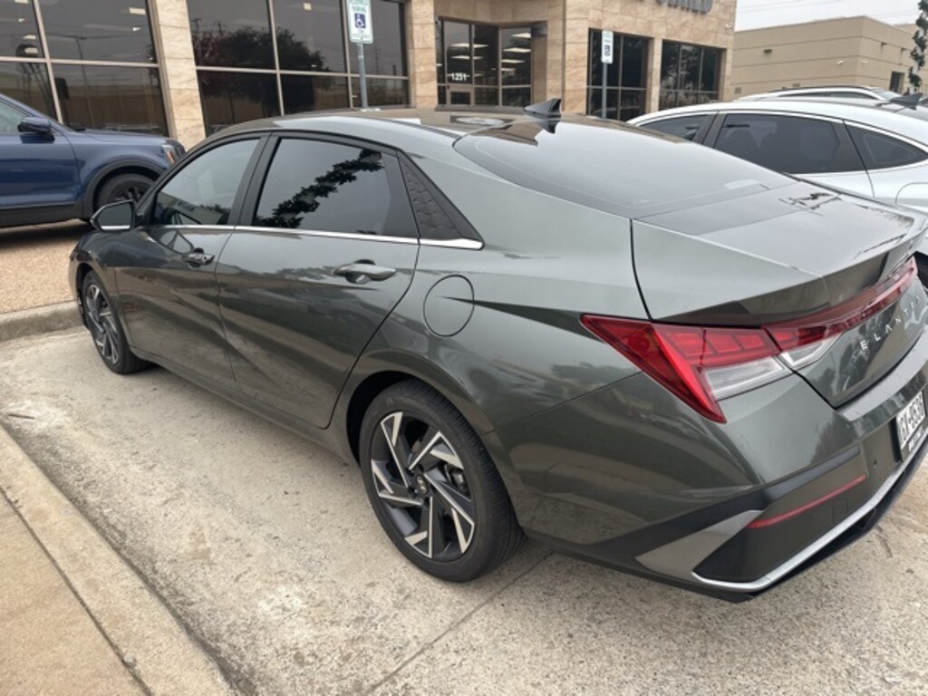 Certified 2024 Hyundai Elantra Hybrid Limited Sedan