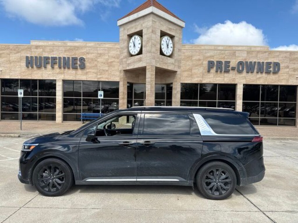 Used 2022 Kia Carnival SX Prestige MPV