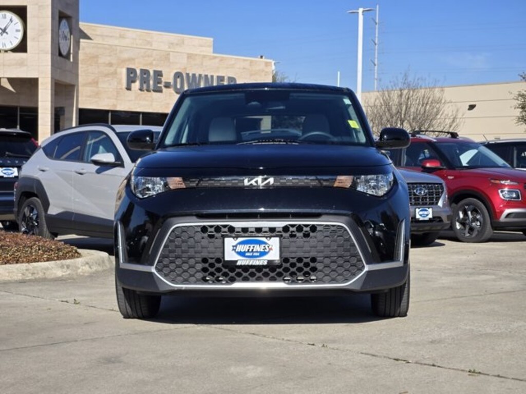 Used 2025 Kia Soul LX Hatchback