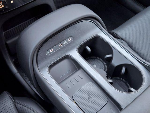 2026 Hyundai Palisade XRT Pro - Photo 15
