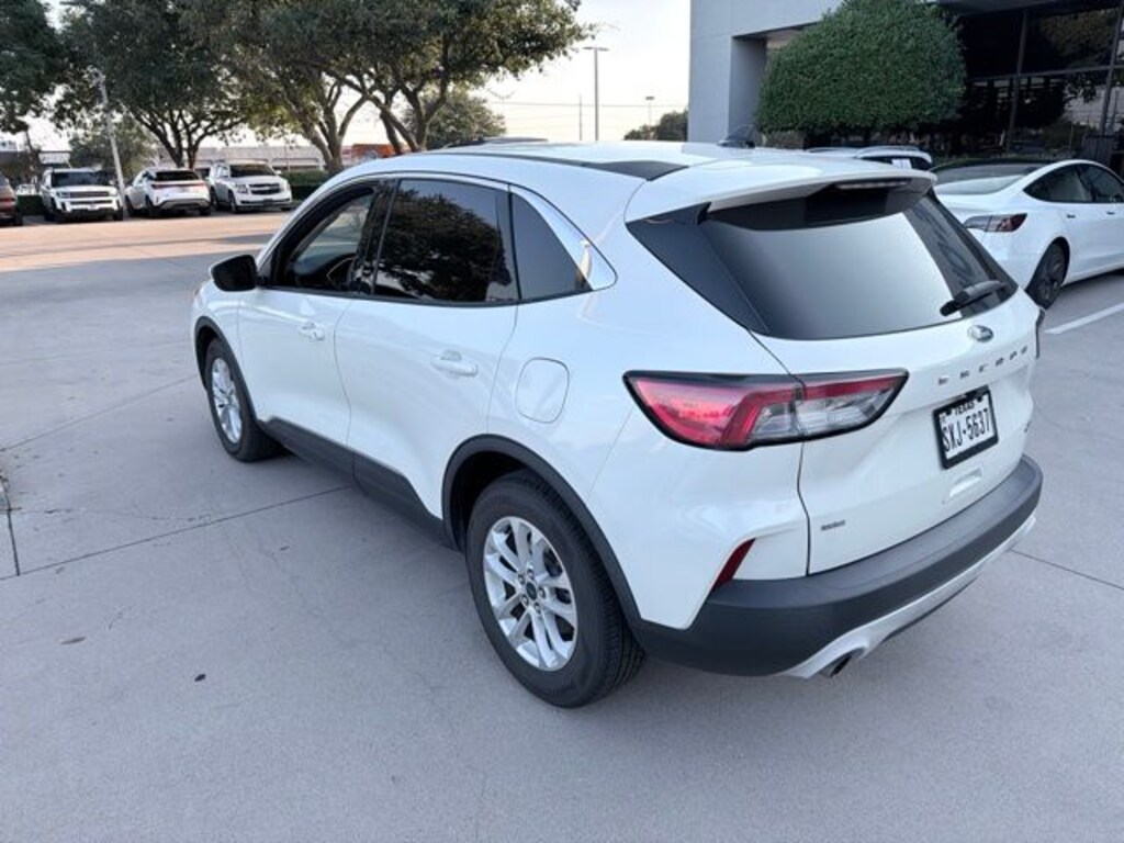 Used 2020 Ford Escape SE SUV
