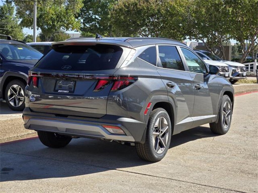 New 2026 Hyundai Tucson SEL FWD SUV