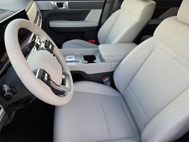 2026 Hyundai Santa Fe SE - Photo 8