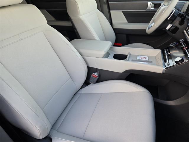 2026 Hyundai Santa Fe SE - Photo 9