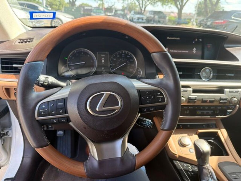 Used 2016 Lexus ES 350 Sedan