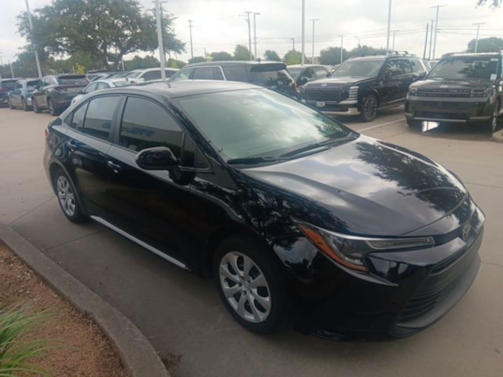 Used 2024 Toyota Corolla LE Sedan
