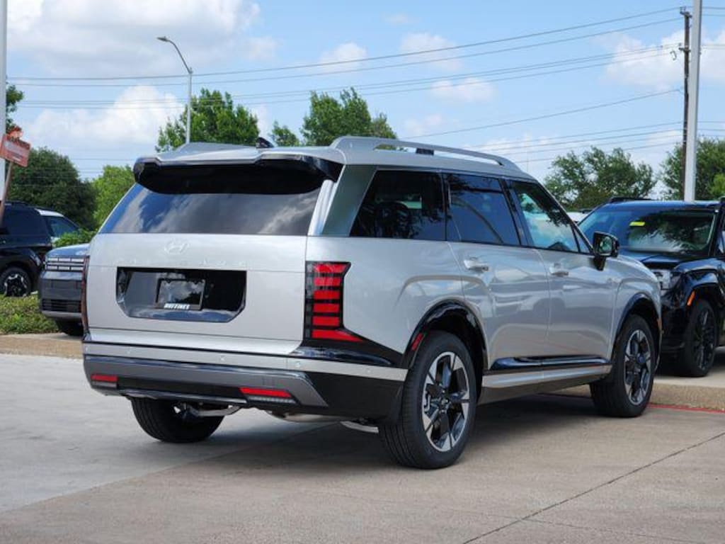 New 2026 Hyundai Palisade Limited FWD SUV
