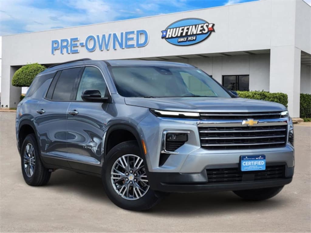 Certified 2025 Chevrolet Traverse LT SUV