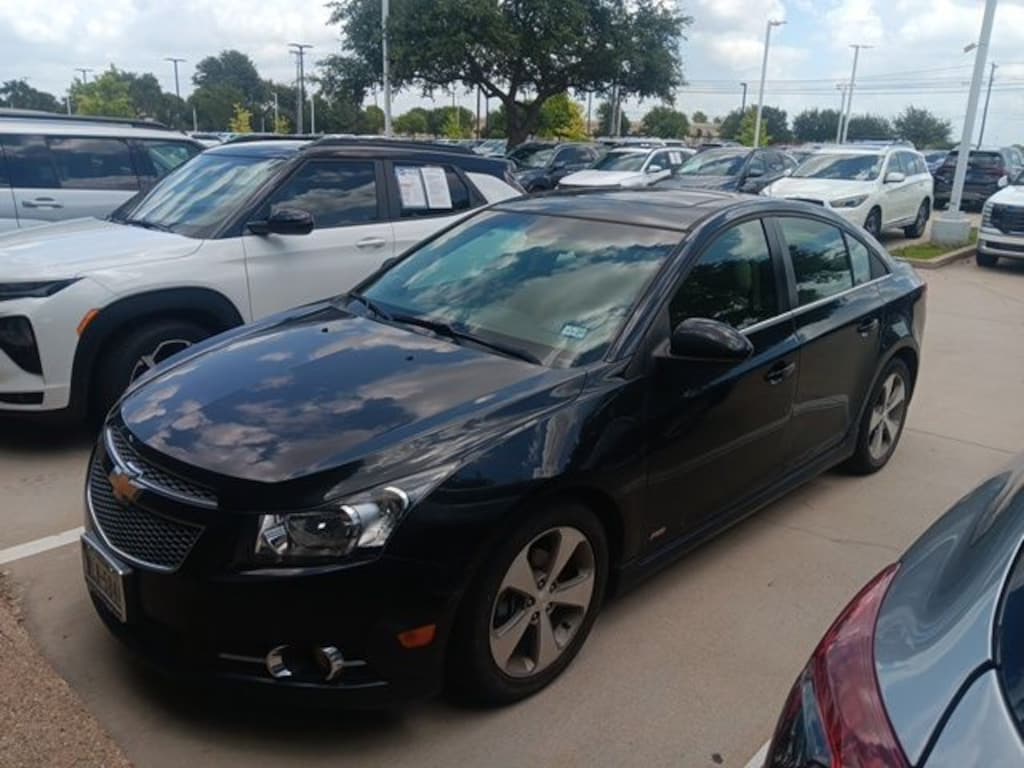 Used 2011 Chevrolet Cruze 2LT Sedan