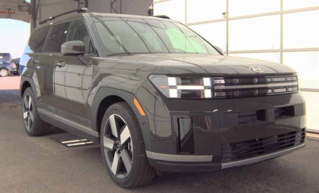 Used 2025 Hyundai Santa Fe Hybrid Limited SUV