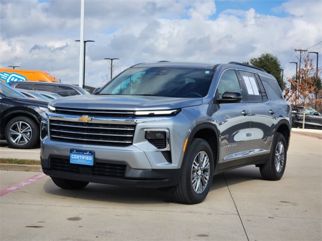 Certified 2025 Chevrolet Traverse LT SUV