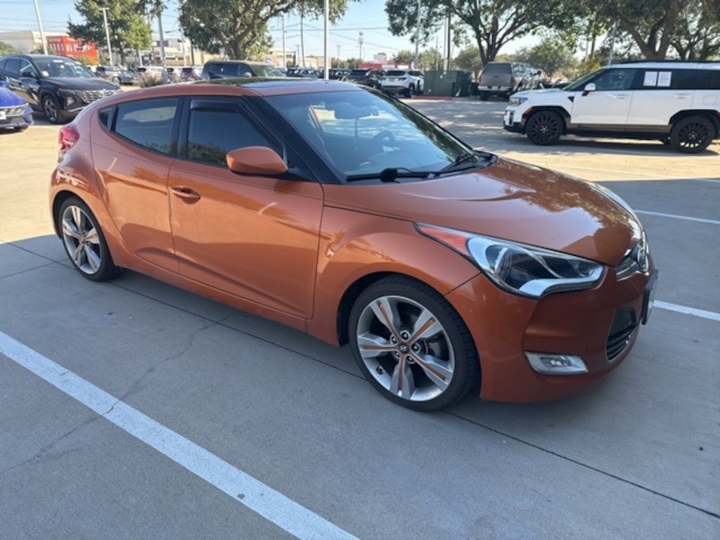 Used 2016 Hyundai Veloster Base Hatchback