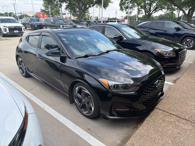 2020 Hyundai Veloster's photo
