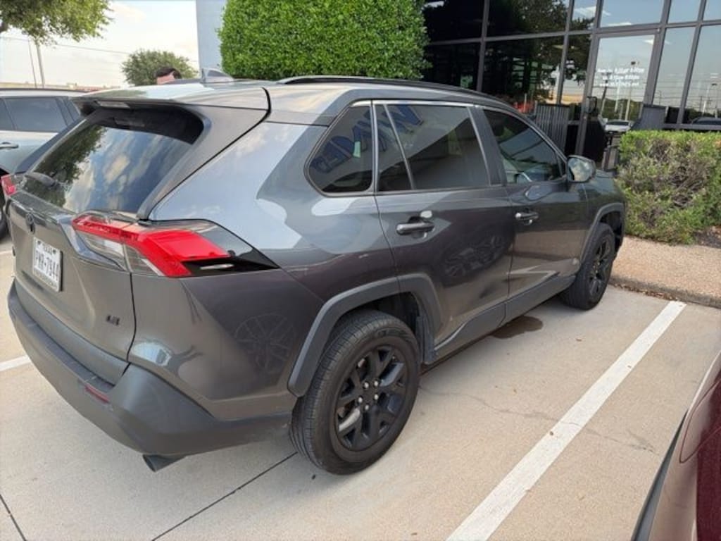 Used 2021 Toyota RAV4 LE SUV