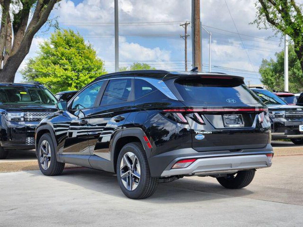 New 2026 Hyundai Tucson SEL Premium FWD SUV