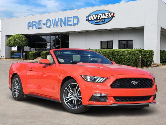 2015 Ford Mustang EcoBoost Convertible Premium's photo