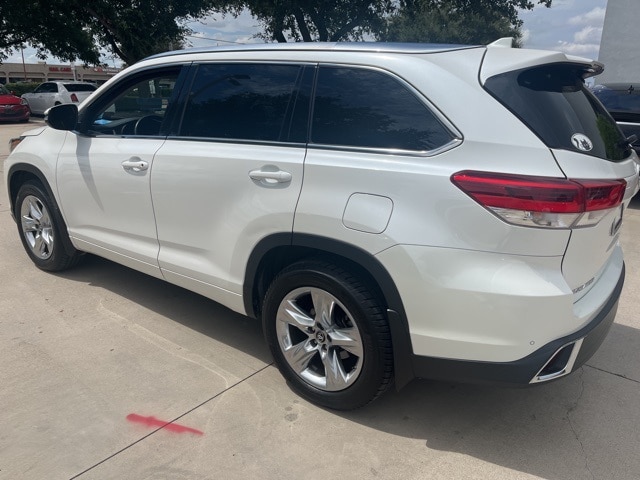 Used 2018 Toyota Highlander Limited with VIN 5TDDZRFH3JS900740 for sale in Plano, TX