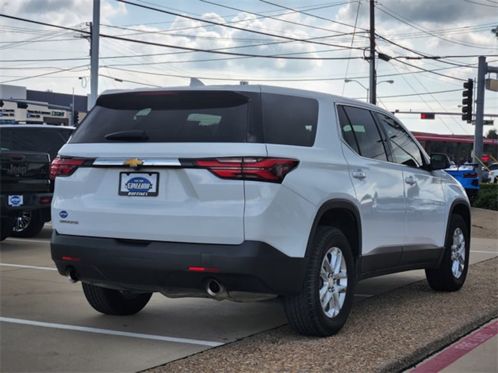Used 2023 Chevrolet Traverse LS SUV