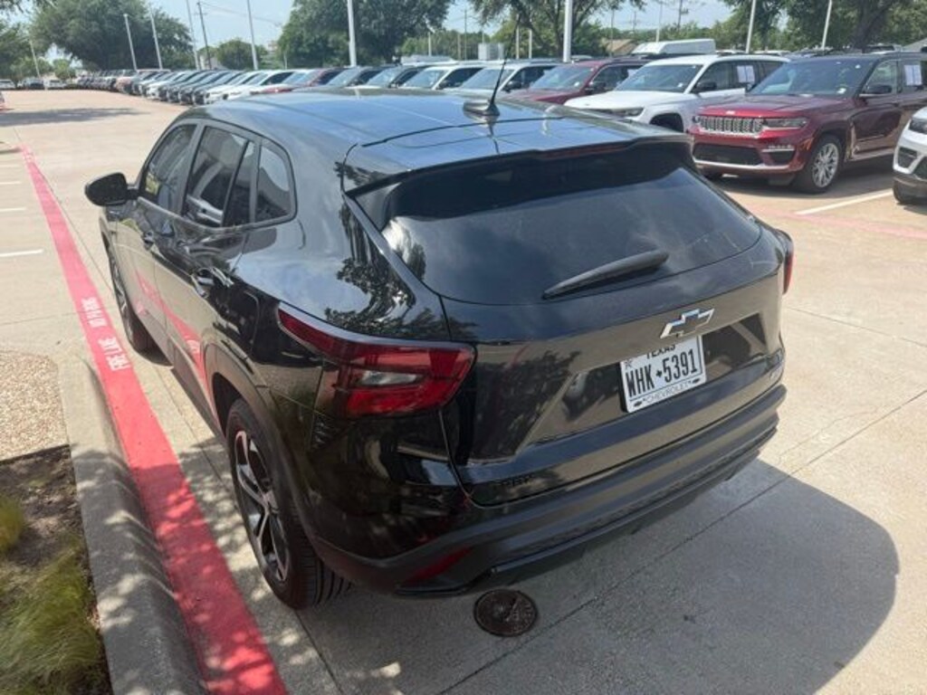 Certified 2025 Chevrolet Trax 1RS SUV