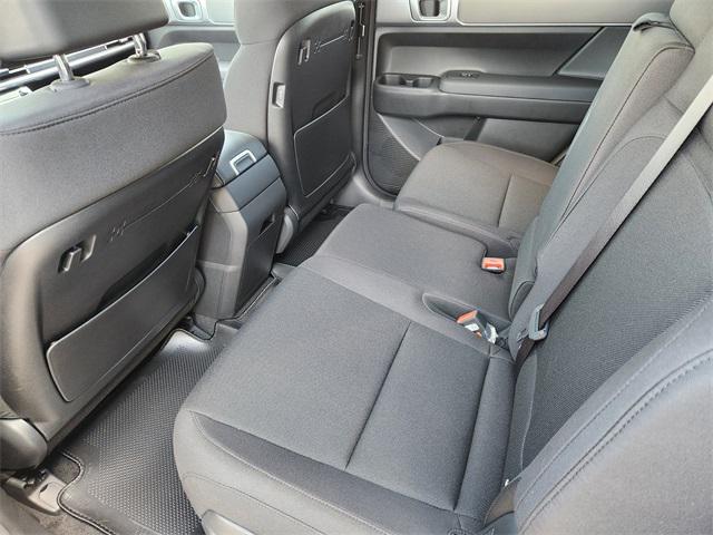 2026 Hyundai Santa Fe SE - Photo 18